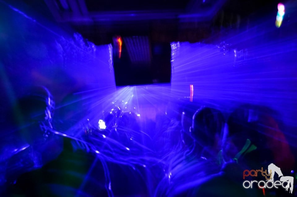 Party în Club Escape, 