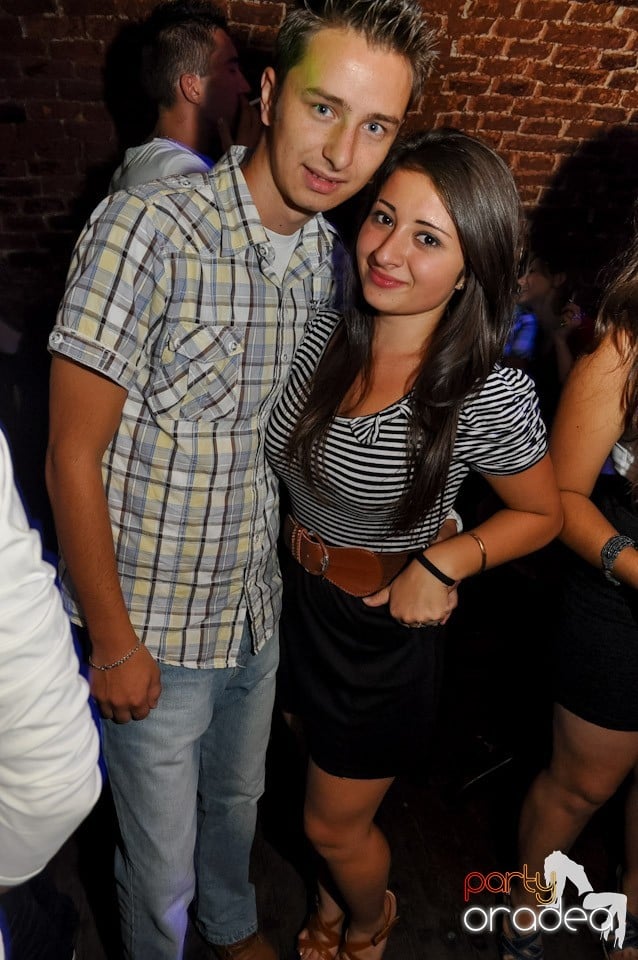 Party în Club Escape, 