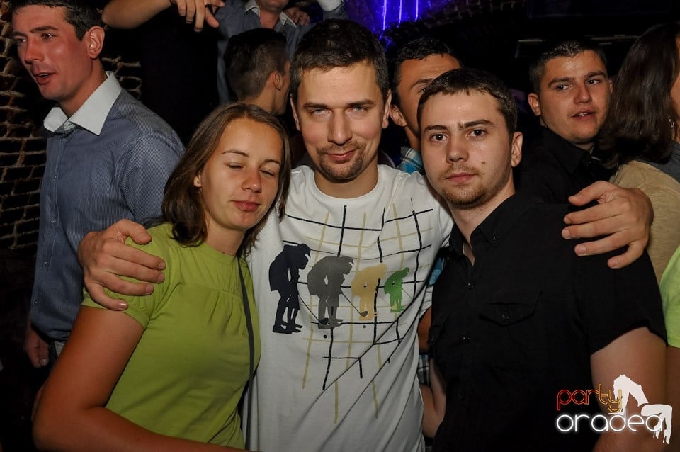 Party în Club Escape, 
