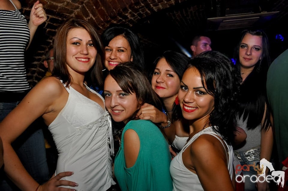 Party în Club Escape, 