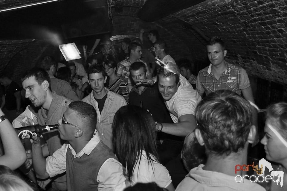 Party în Club Escape, 