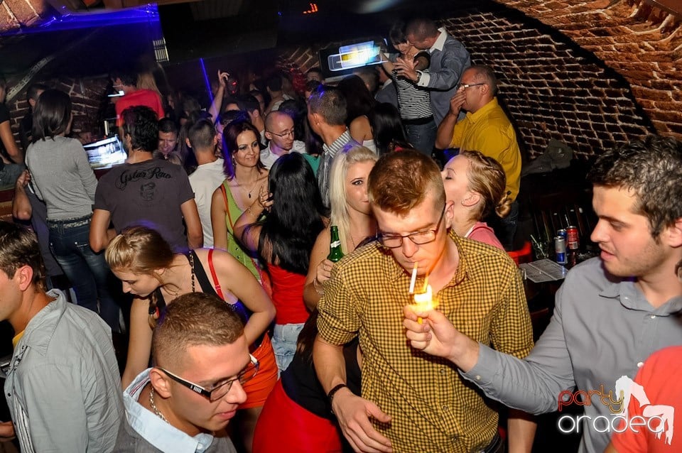 Party în Club Escape, 