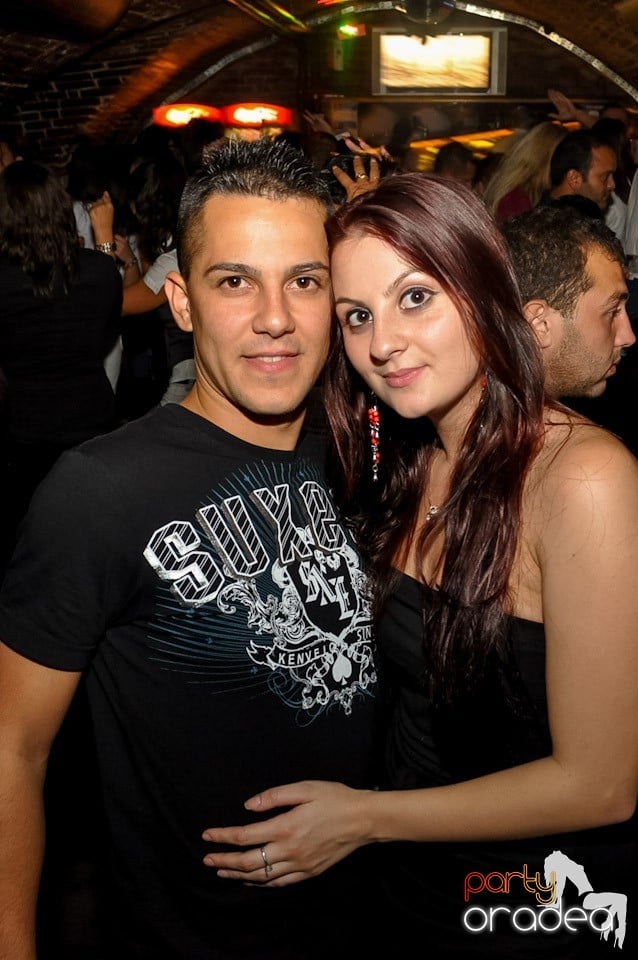 Party în Club Escape, 