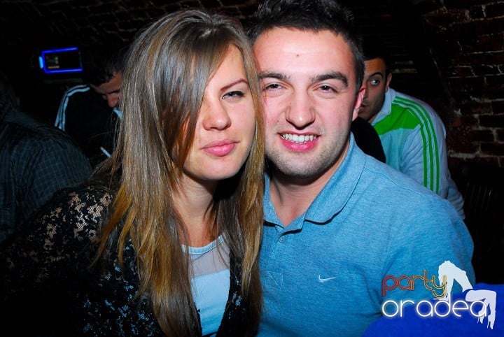 Party în Club Escape, 