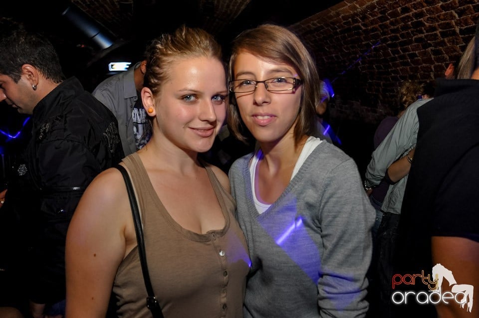 Party în Club Escape, 