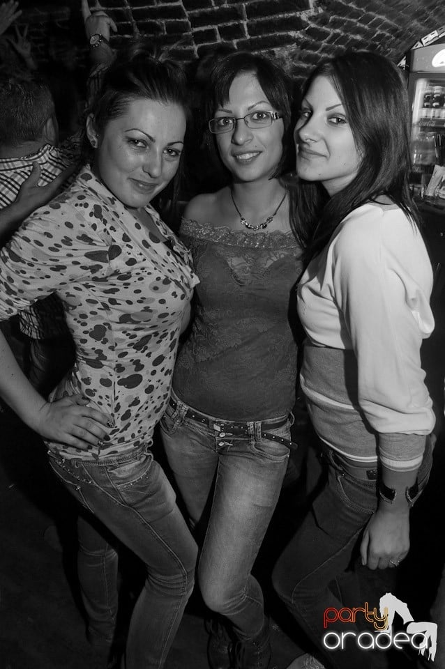 Party în Club Escape, 