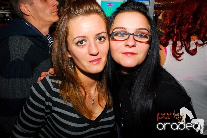 Party în Club Escape, 