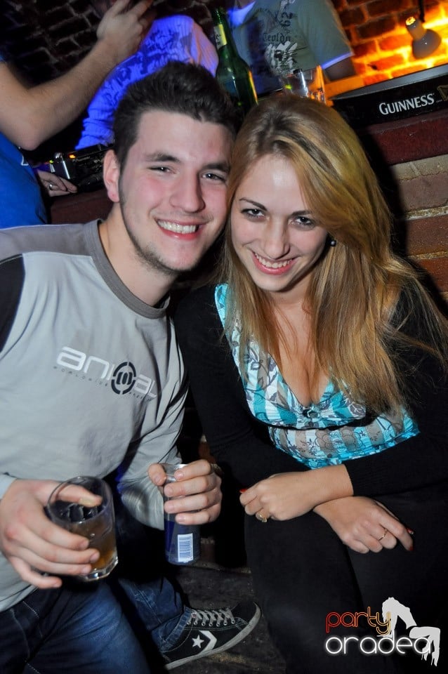 Party în Club Escape, 