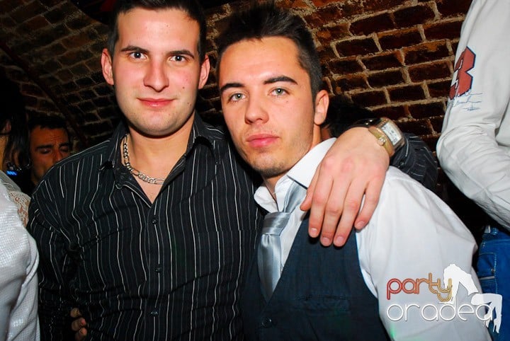 Party în Club Escape, 