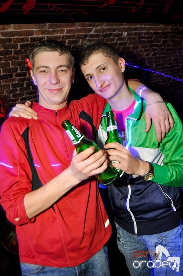 Party în Club Escape, 