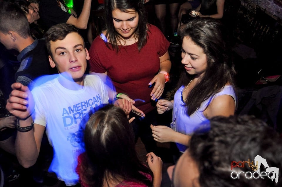 Party în Club Escape, 