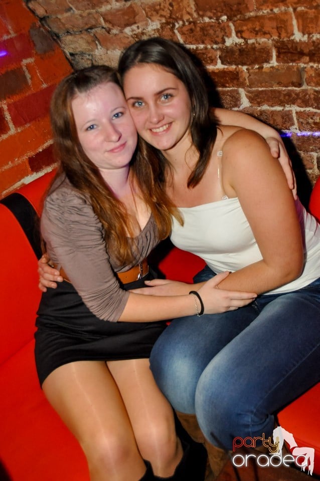 Party în Club Escape, 