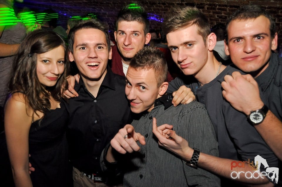 Party în Club Escape, 