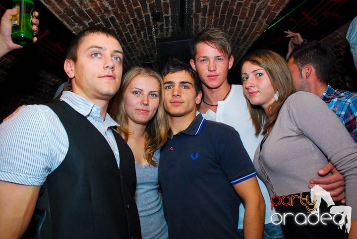 Party în Club Escape, 