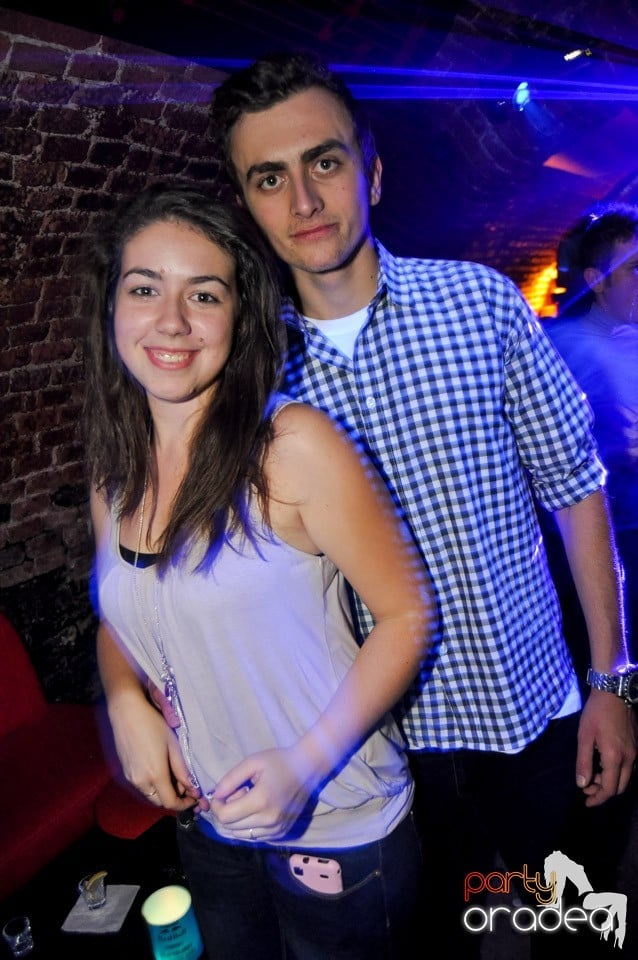 Party în Club Escape, 