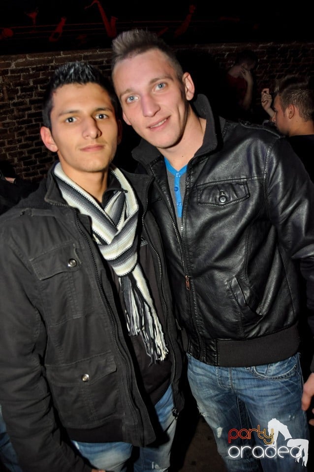 Party în Club Escape, 