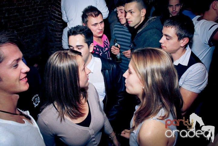 Party în Club Escape, 