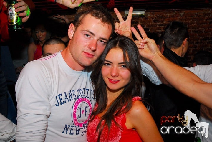 Party în Club Escape, 