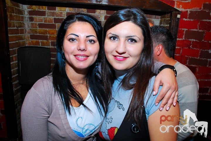 Party în Club Escape, 