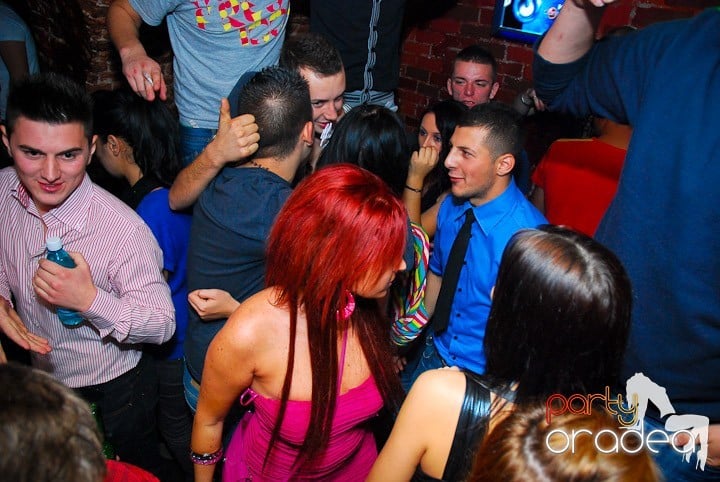 Party în Club Escape, 