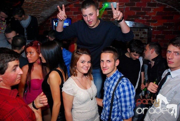 Party în Club Escape, 
