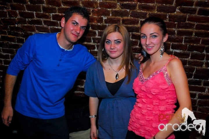 Party în Club Escape, 