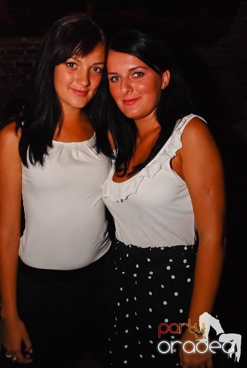 Party în Club Escape, 