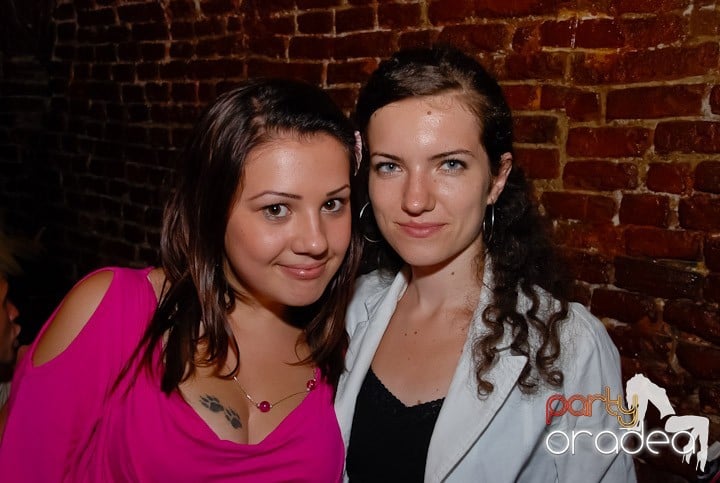 Party în Club Escape, 