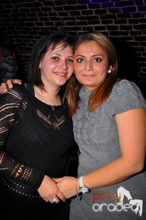 Party în Club Escape,