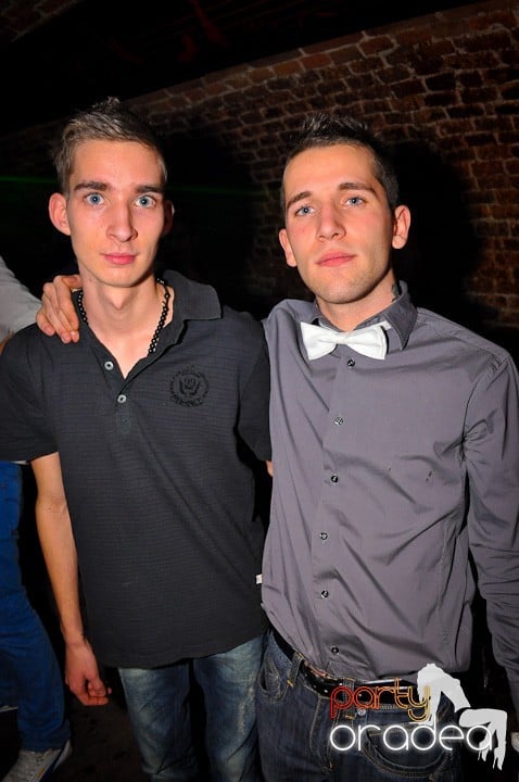 Party în Club Escape, 