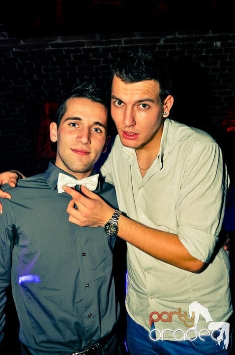 Party în Club Escape,