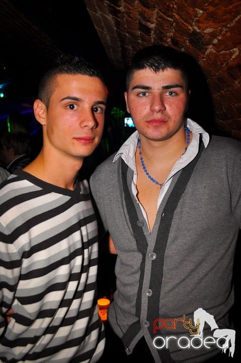 Party în Club Escape, 