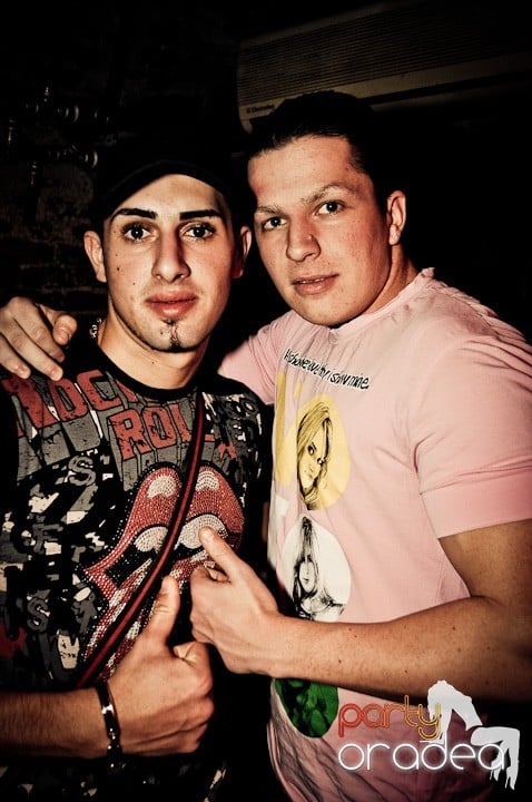 Party în Club Escape,