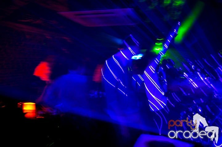 Party în Club Escape, 