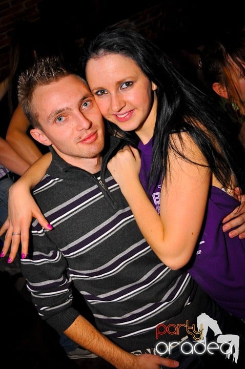 Party în Club Escape,