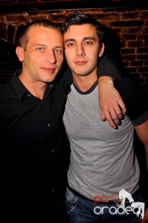 Party în Club Escape, 