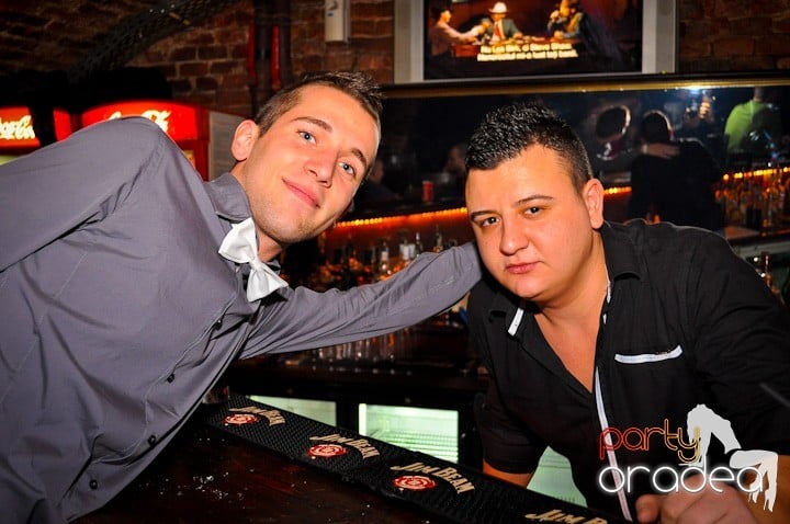 Party în Club Escape,