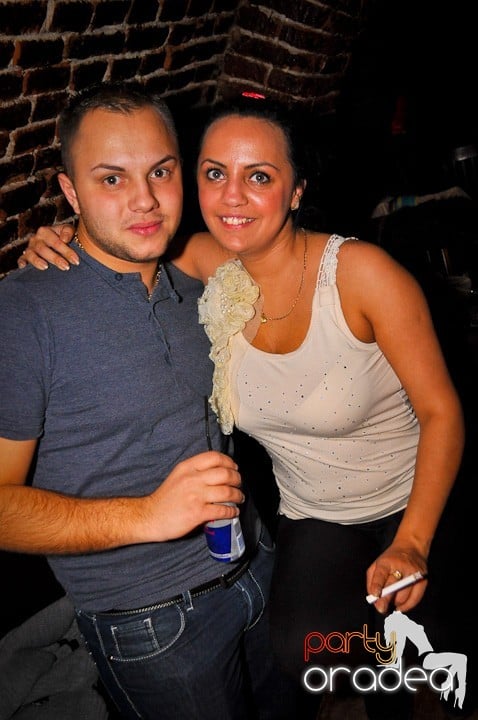 Party în Club Escape,