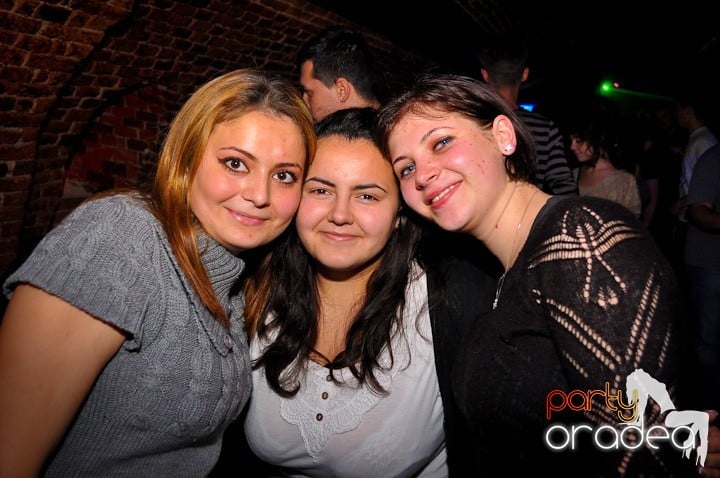 Party în Club Escape,