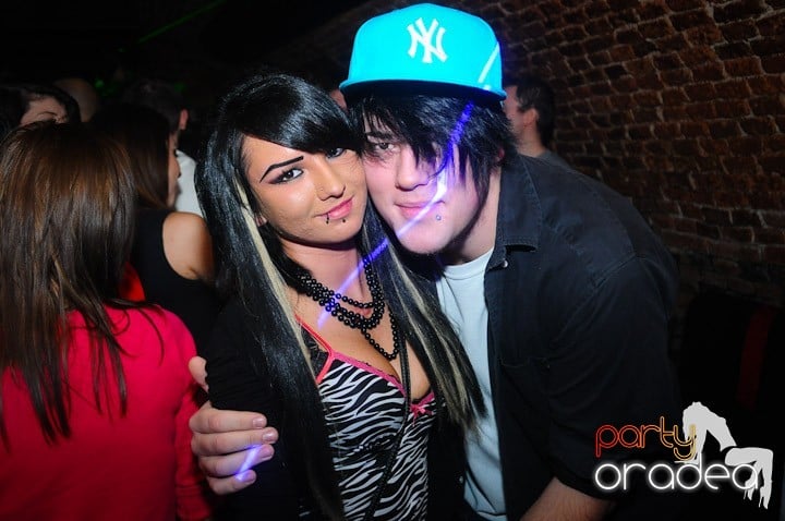 Party în Club Escape, 