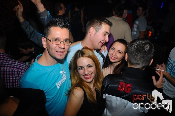Party în Club Escape, 