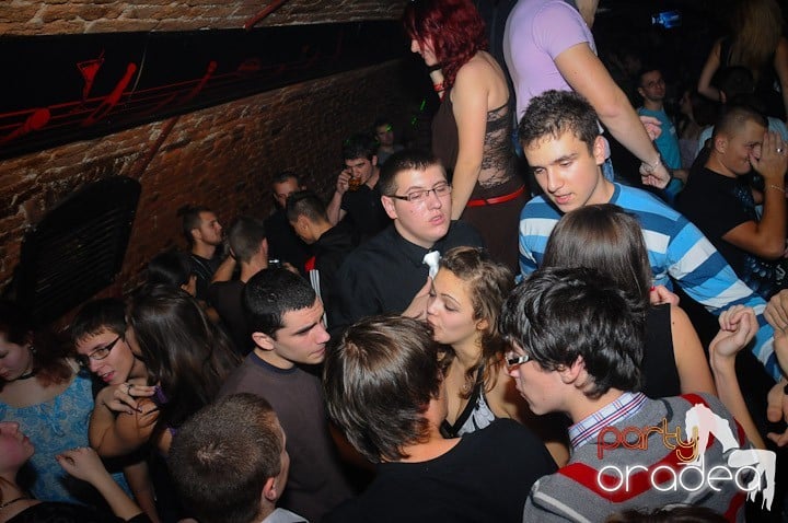 Party în Club Escape, 