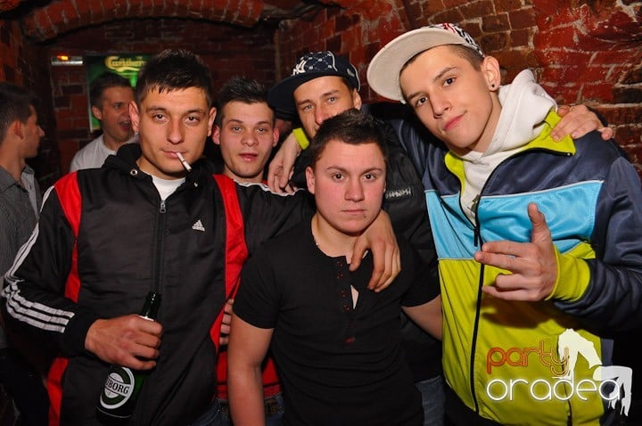 Party în Club Escape, 