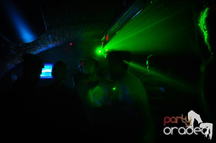 Party în Club Escape, 