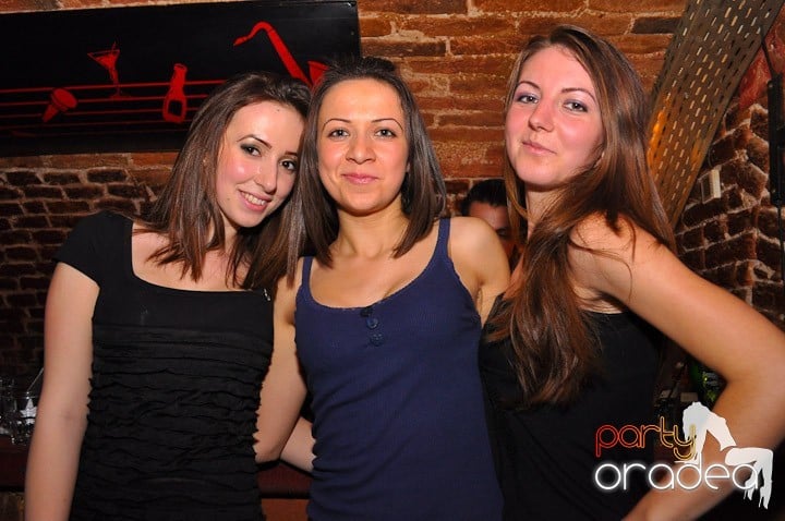 Party în Club Escape, 