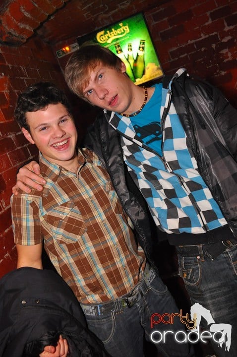 Party în Club Escape, 