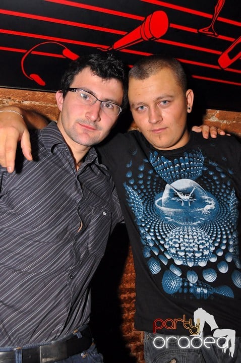 Party în Club Escape, 