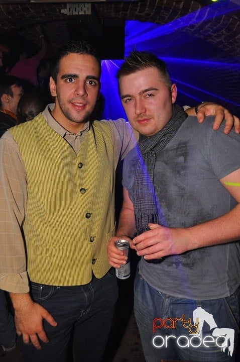 Party în Club Escape, 