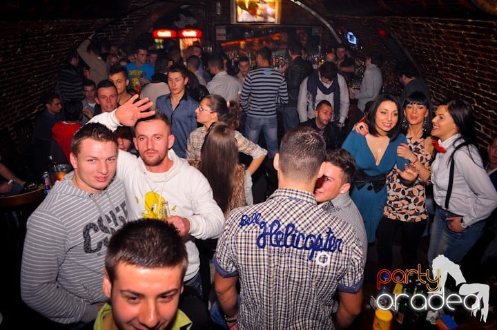 Party în Club Escape, 