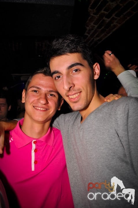 Party în Club Escape, 